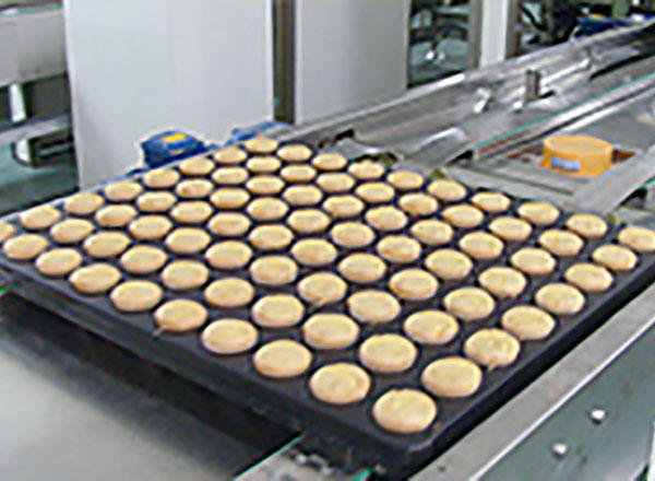 Que faut-il faire lors du nettoyage de la ligne de production de biscuits